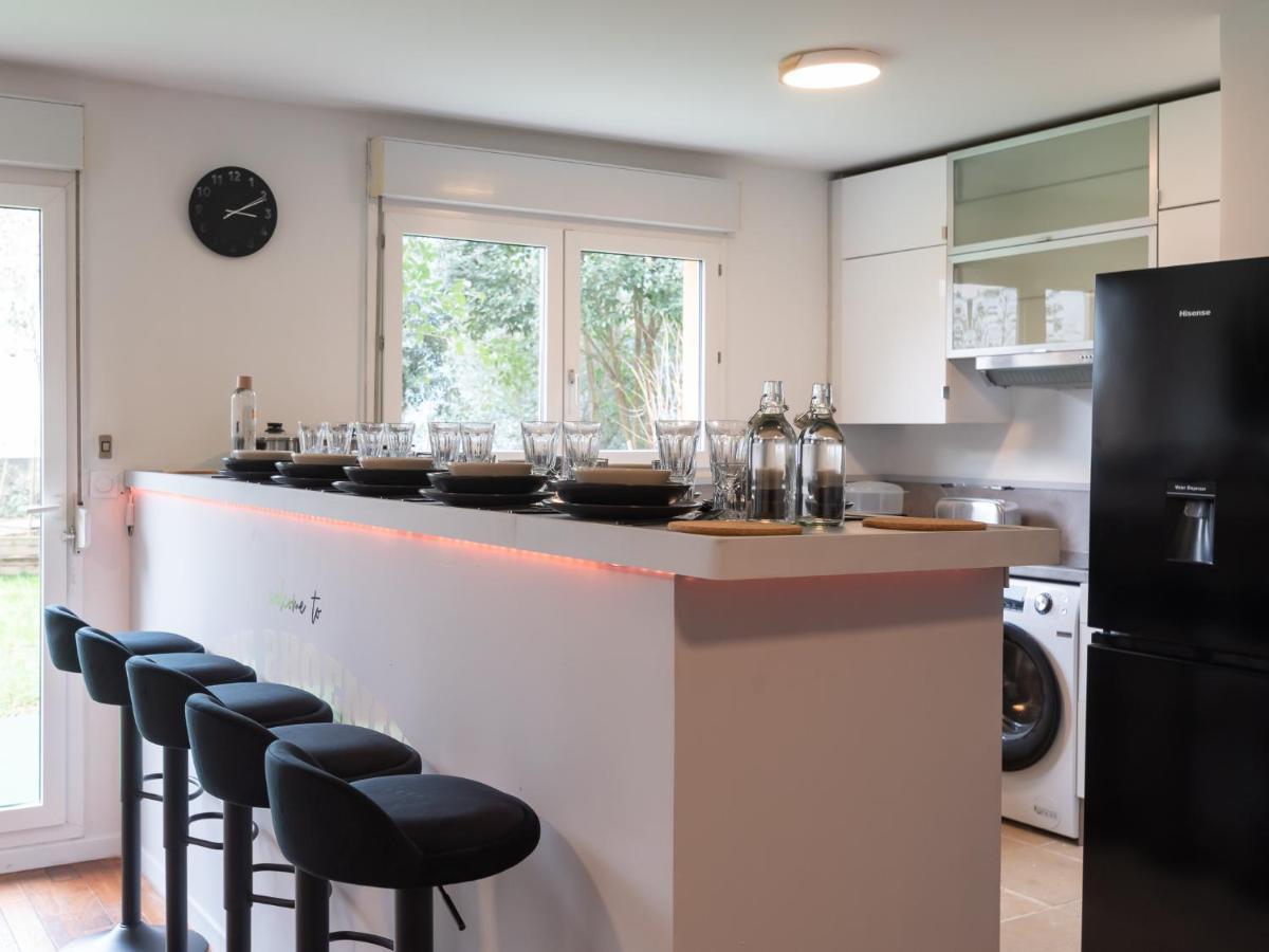 Le Phenix - Hypercentre 16 Personnes Garage Gratuit Wifi Jardin Barbecue Proche Parc Tete D'Or Daire Villeurbanne Dış mekan fotoğraf